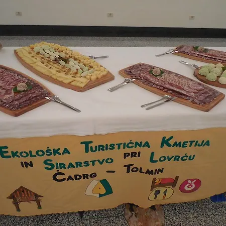 Ekoloska Turisticna Kmetija Pri Lovrcu * Tolmin